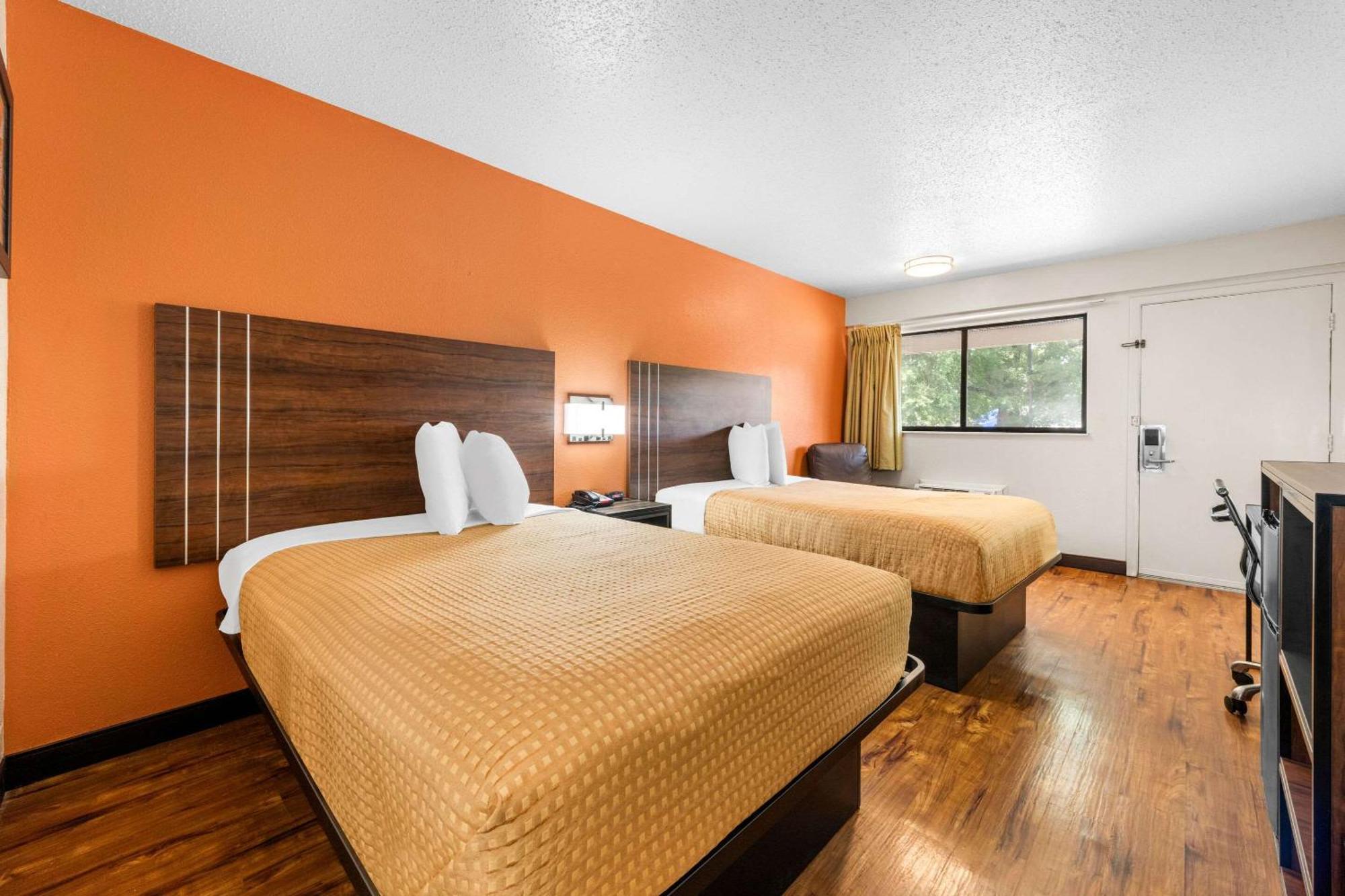 Econo Lodge Charlotte Airport Εξωτερικό φωτογραφία
