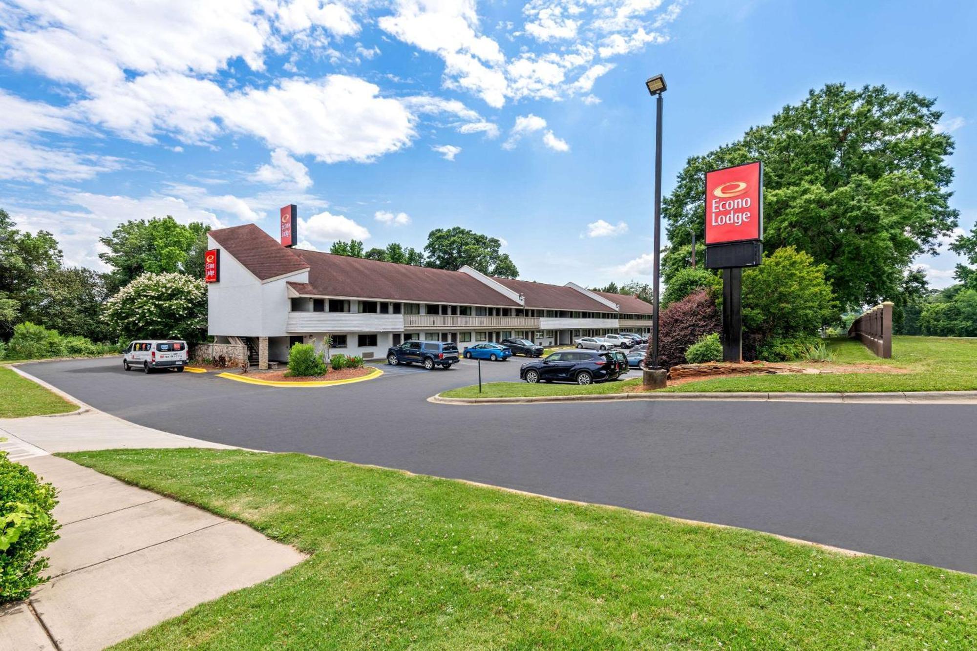 Econo Lodge Charlotte Airport Εξωτερικό φωτογραφία